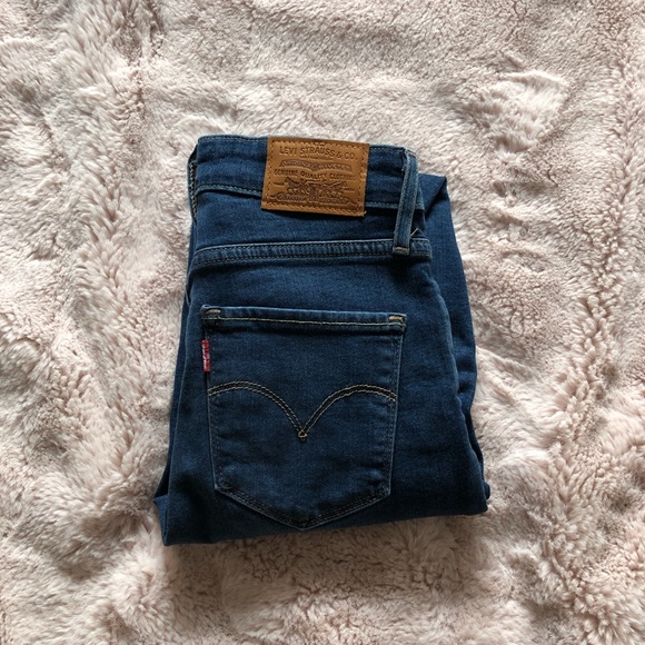 721 Levi’s Jeans - Picture 5 of 9